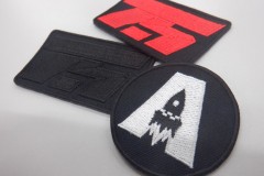 アパレルブランドのオリジナルロゴの刺繍ワッペン3つの制作実績。