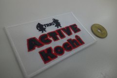 細かい文字や模様にも対応した、ししゅう屋HONESTのオリジナル刺繡ワッペン。