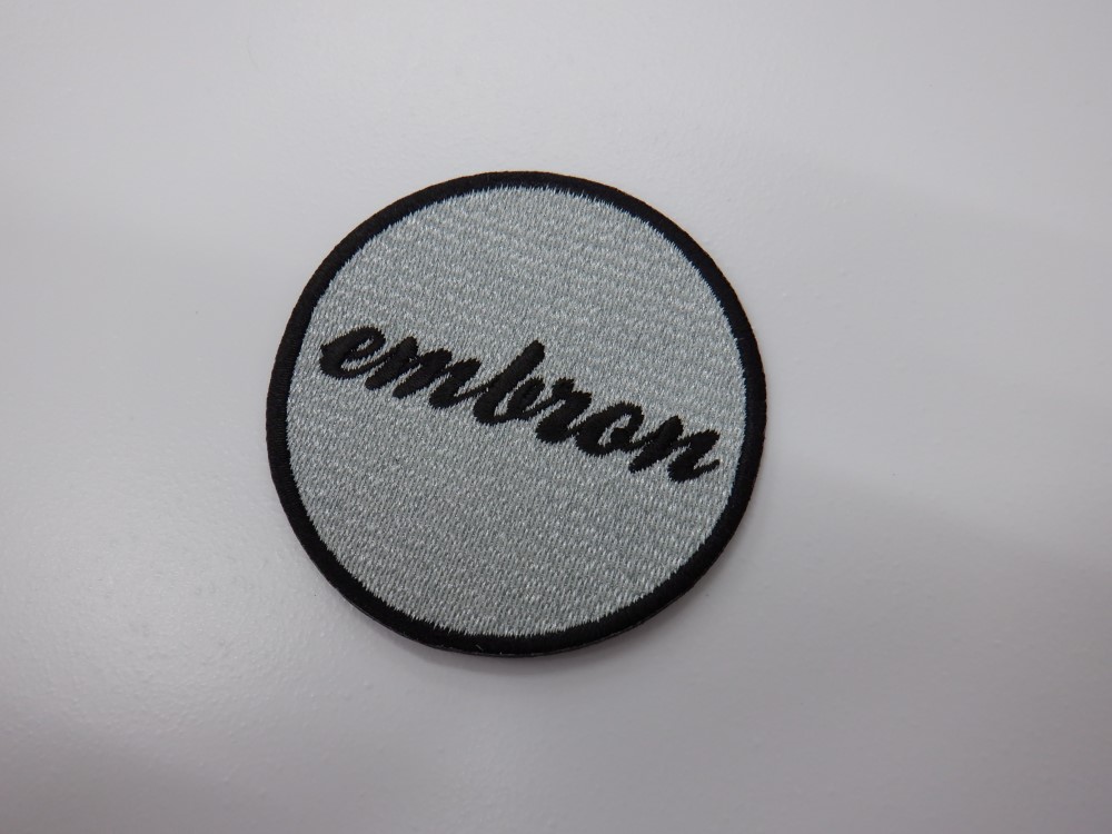 刺繍ワッペン生地:Pエンブロン(81020Sシルバーグレー)