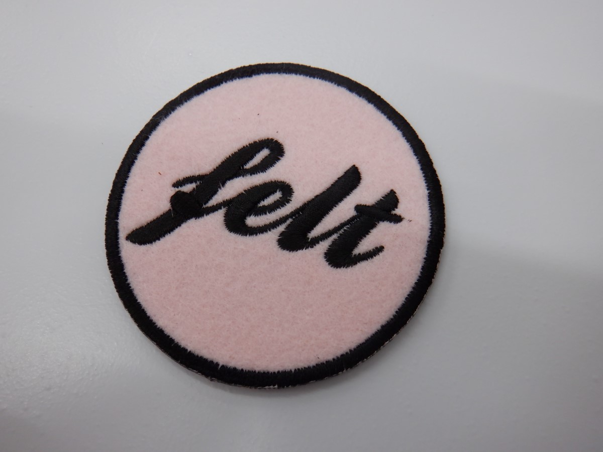 刺繍ワッペン生地:サンフェロンフェルト(110ベビーピンク)
