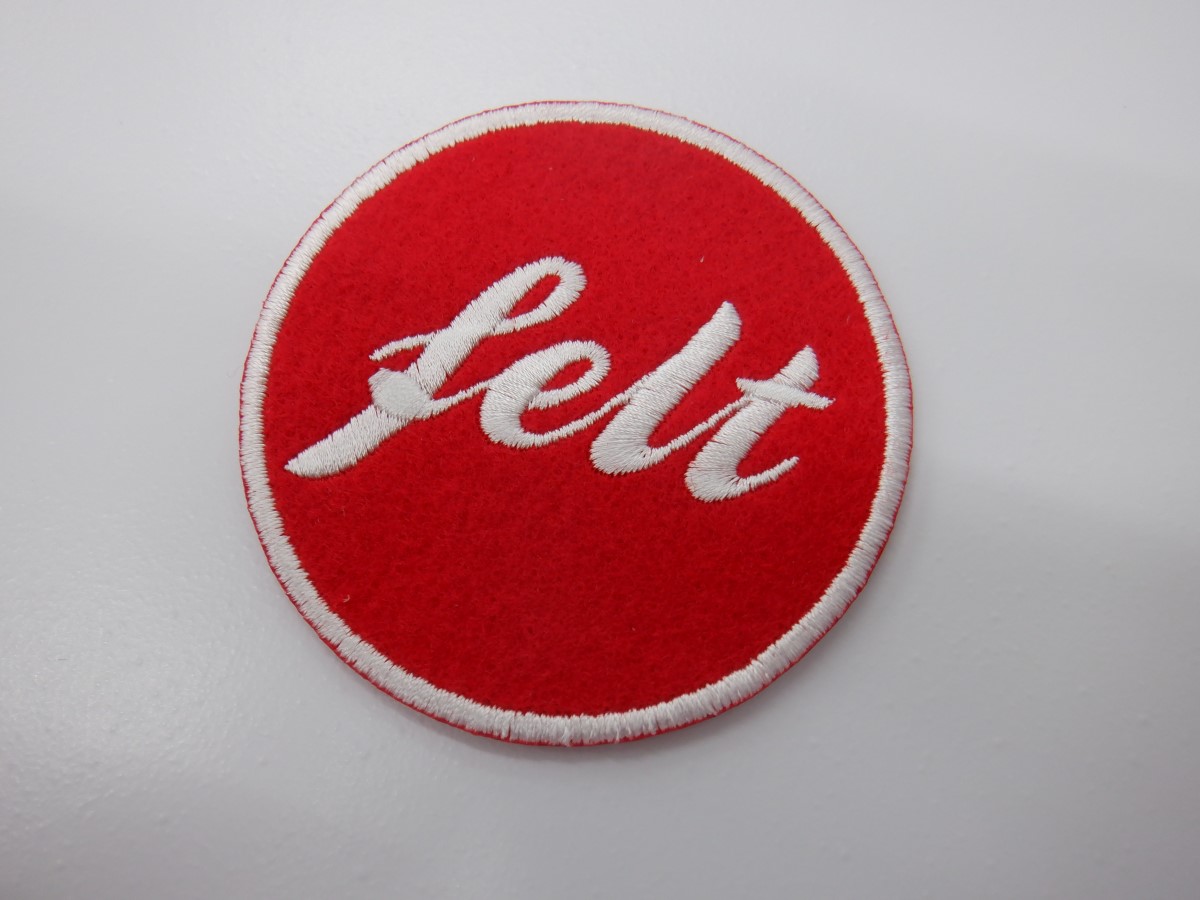 刺繍ワッペン生地:サンフェロンフェルト(113レッド)