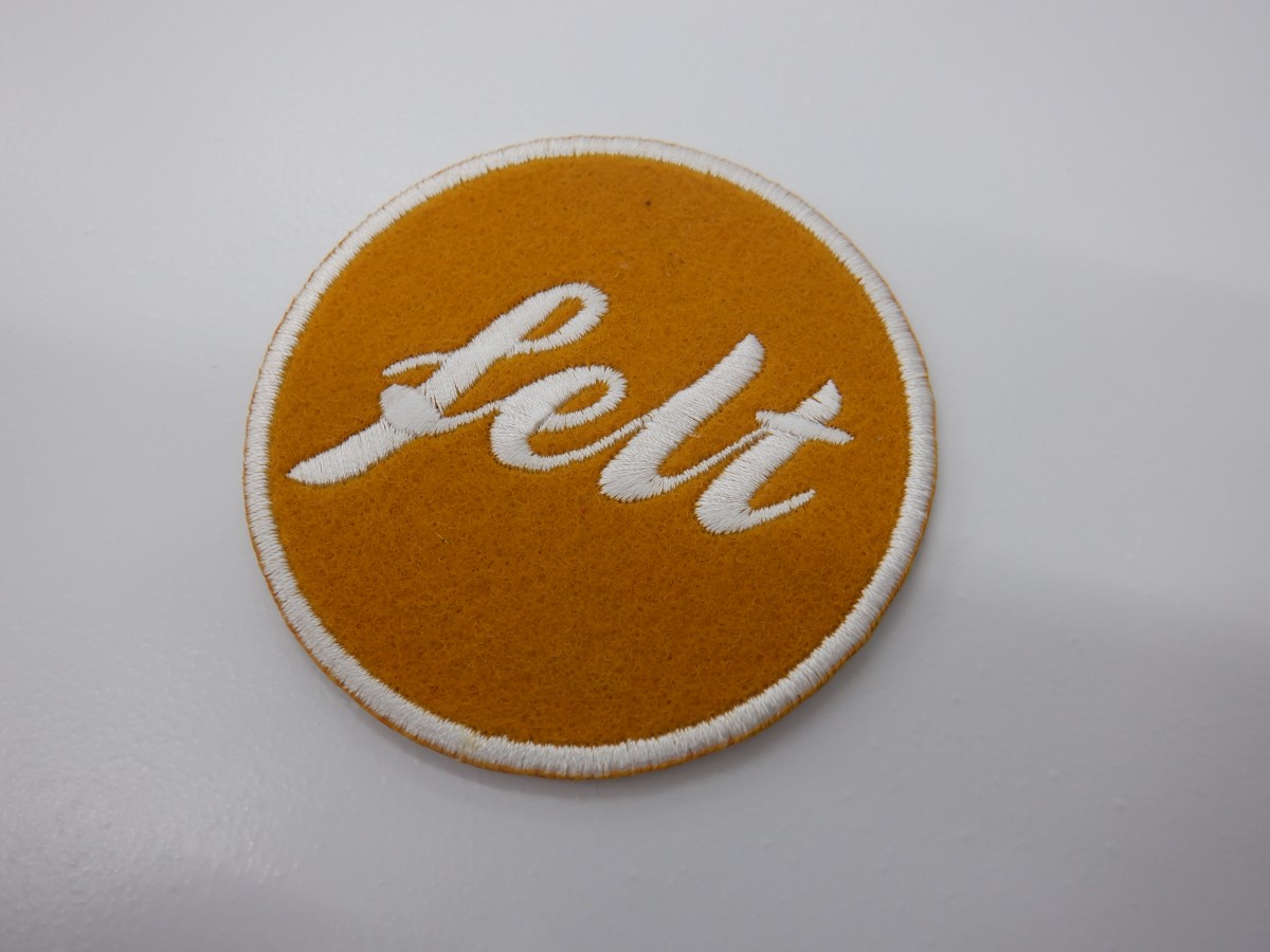 刺繍ワッペン生地:サンフェロンフェルト(346黄土)