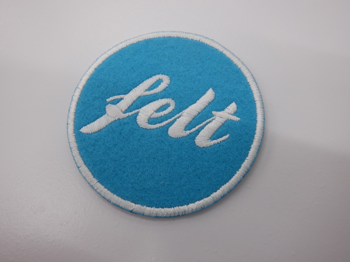 刺繍ワッペン生地:サンフェロンフェルト(554ターコイズ)