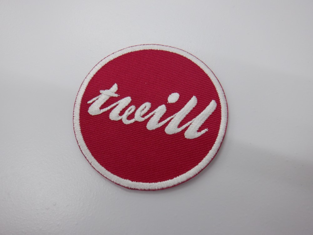 刺繍ワッペン生地:アーバンツイル(G-14赤紫)