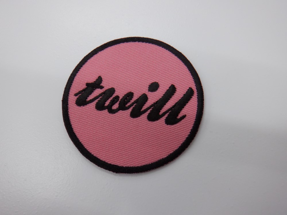 刺繍ワッペン生地:アーバンツイル(G-7和ピンク)