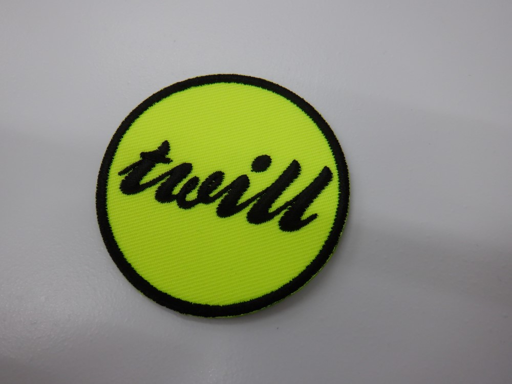 刺繍ワッペン生地:アーバンツイル(Z-2蛍光イエロー)