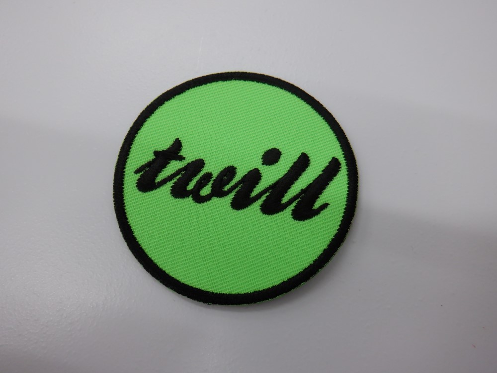 刺繍ワッペン生地:アーバンツイル(Z-3蛍光グリーン)