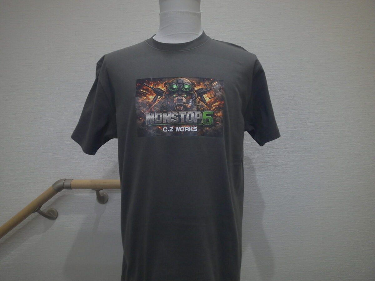 フルカラー転写プリントの制作実績。服全体を撮影した。