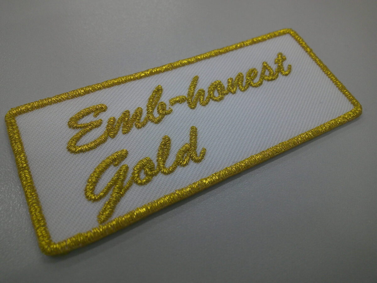 メタリックカラーの刺繍糸の色見本（G-26金糸）